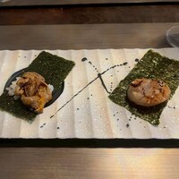 鉄板焼 花 - 「焼きうに」特選生ウニをおこげで食す一品
                「ホタテ磯辺焼き」バター醤油仕立て