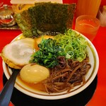 横浜家系ラーメン 裏大輝家 - デフォルトラーメン何ですが身バレ豪華仕様(いつもありがとうございます)