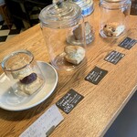 ホルト コーヒーアンドトリーツ - 