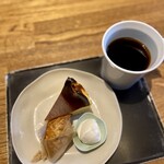 ホルト コーヒーアンドトリーツ - 