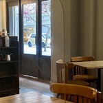 ホルト コーヒーアンドトリーツ - 