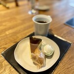 ホルト コーヒーアンドトリーツ - 
