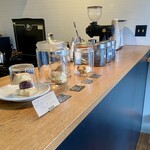 ホルト コーヒーアンドトリーツ - 