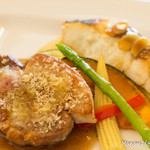 ラレーヌ アリス - 1800円コースランチ。お肉とお魚のミックスプレート