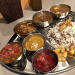 スパイスアンドカレー黄金の風 - 