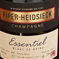 ル・リュタン 磯谷 - 