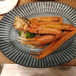 アル・ケッチァーノ  - 紅ズワイガニのリゾット　外観　パンチは凄まじいが、食べ方に最後まで悩みました。全部出せば、蟹リゾットより蟹の方が多いかもしれません。焼いた蟹で、場所ご蟹の身を取り出す作業は賛否が分かれるかもしれない。