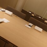 丸の内一丁目 しち十二候 - 