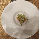 アル・ケッチァーノ  - 燻製サーモンとホタテのタルタル　外観