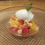 アル・ケッチァーノ  - デザートはパンナコッタとあるけっ茶にしました。