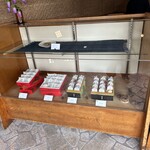 あづま堂 - 店内