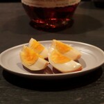 DEN - 自家製スモークたまご