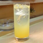 家庭料理 小川 - 請福ゆず泡盛仕込み ソーダ割