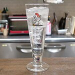 トリワイン ＰＩＫＯＳＨＨＨＵ - ウォッカソーダ