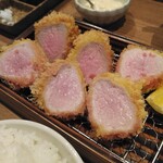 TONKATSU KEITA - お久しぶりの六白黒豚さん