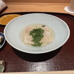 鳥匠 いし井 - 葛打ちした胸肉(きさ妃地鶏)しゃぶしゃぶ、花山椒、スープは鶏肉のブイヨン