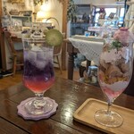 ZakkaCafe Rose House - さくらパフェ＆夜桜ソーダ