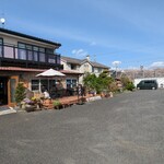 ZakkaCafe Rose House - 向こうは権現堂