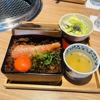 肉の山翔 - めんたい和牛重