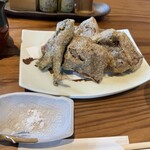 胴搗自家製粉 手打蕎麦 地慈 - 原木しいたけの蕎麦粉天ぷら