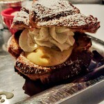 レストラン アルティザン（restaurant Artisan） - 拳シュークリーム✨️