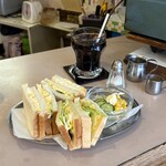 オンリー - 卵単体、卵とキュウリ、卵とレタスの3パターン盛り合わせ♡