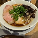 ダシと麺 くじら - 