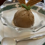 画廊喫茶ユトリロ - コーヒーアイスクリーム