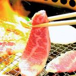 Sumibiyakiniku Ittoku - 炭火で焼いてご堪能ください。