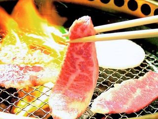 Sumibiyakiniku Ittoku - 炭火で焼いてご堪能ください。