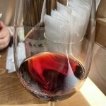 ワインと天ぷら あら木 都ホテル博多 - 写真が下手ですが、あらきの定番ワイン