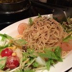 プロカンジャンケジャン - ラーメンサラダなんてものもオーダーしてみました。