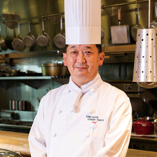 「すみだバーガー」「冷やし中華」考案！総料理長・前田勝士郎