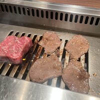 焼肉うしごろ 新宿三丁目店 - 