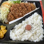 こだわりとんかつひかり亭 - ロースかつ（中）弁当　（税込1,380円）※ 持ち帰り容器代（税込100円）