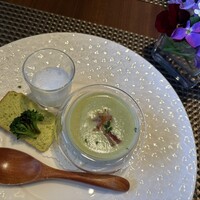 ルサンク  - ◉ 本日のスープ
                　ジャガイモとブロッコリーのポタージュ
                ☘️ブロッコリーの香りがしっかり漂うスープでした
