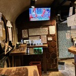 立ち飲み じんべえ - 立ち飲みです　※2階は要予約で、個室もあるらしい