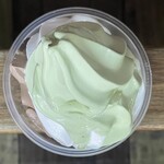 デイリーチコ - 2025.04.04 (金)    小サイズのカップ（バニラ、チョコレート、抹茶）　410円（税込）