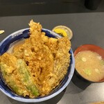 竹乃 - 梅天丼（えび1、いか1、野菜）1180円
