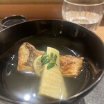 旬席 鈴江 - 