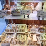 伊三郎製パン - 