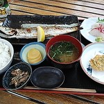 めしや　大磯港 - カマス塩焼き＆マツダイ＆鯵フライの定食