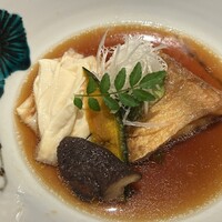 対馬のどぐろとイカ活き造り 博多 魚蔵 都ホテル店 - 