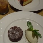 CHEESE KITCHEN RACLER - チーズケーキ　チョコフォンデュ