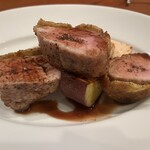 ビストロ ル フルール - 豚フィレ香草パン粉焼き(1/2) 2068円