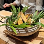 六本木 kappou ukai - 丸焼き筍 削りたての鰹節と