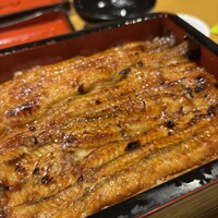 八べえ - 青うなぎ重