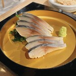 8 base - 〆鯖刺し
