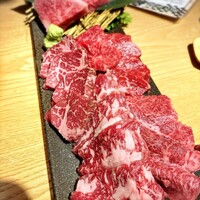 個室 炭火焼肉 有田牛 本店 - 