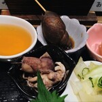 かじゅあるかっぽーTSUKUSI - バイ貝、ホタルイカ、揚出しの小鉢三品、おかわり自由の漬物